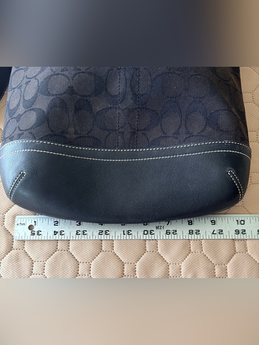 Coach EUC vintage Black Signature 
Jacquard shoulder bag w/
Tassel no call outs - Picture 11 of 13